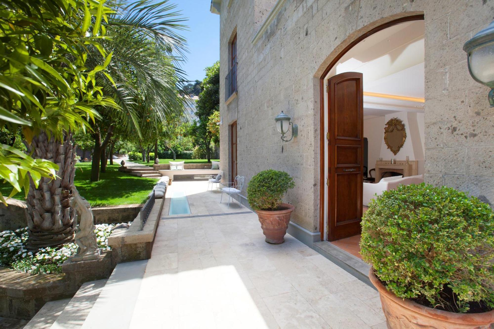 Amore Rentals - Villa Ebe Sorrento Esterno foto