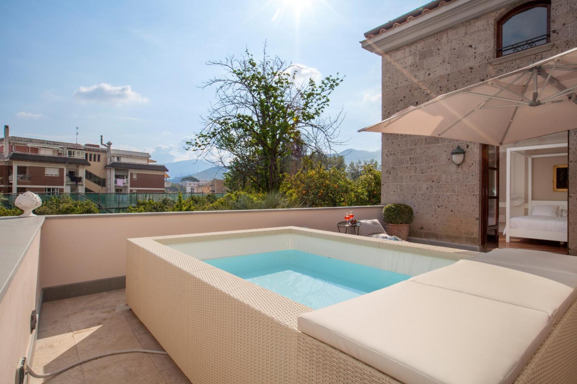 Amore Rentals - Villa Ebe Sorrento Esterno foto