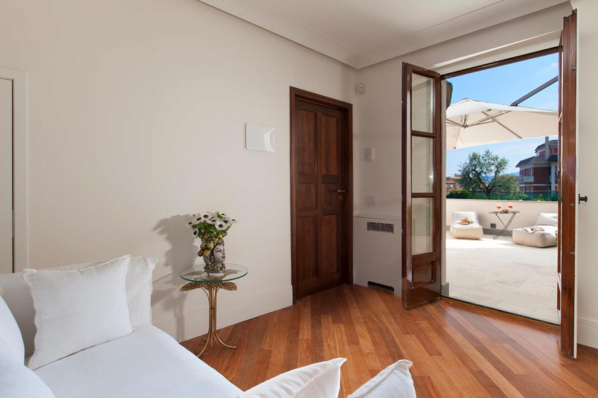 Amore Rentals - Villa Ebe Sorrento Esterno foto
